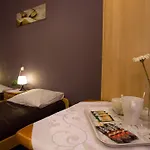 Dragon Aparthostel Senatorska Hostel Krakau
