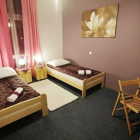 Dragon Aparthostel Senatorska Hostel Krakau