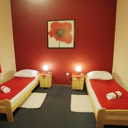 Hostel Dragon Aparthostel Senatorska *