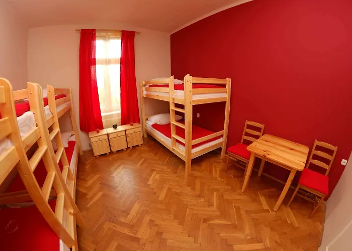 Hostel Dragon Aparthostel Senatorska