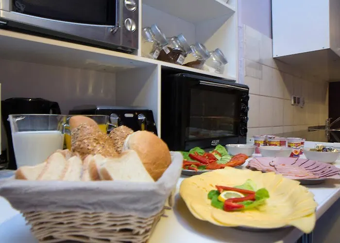 Dragon Aparthostel Senatorska