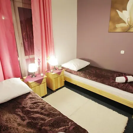 Dragon Aparthostel Senatorska