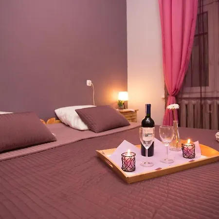 Dragon Aparthostel Senatorska *