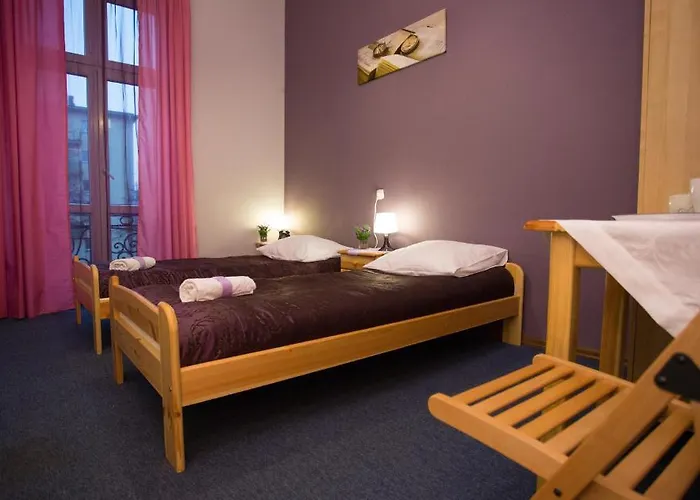 Dragon Aparthostel Senatorska Hostel *