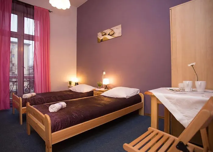 Dragon Aparthostel Senatorska *