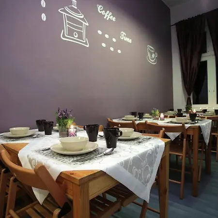 Dragon Aparthostel Senatorska * Krakow